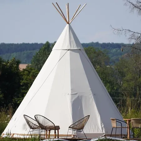 Les Flottantes בקתה *