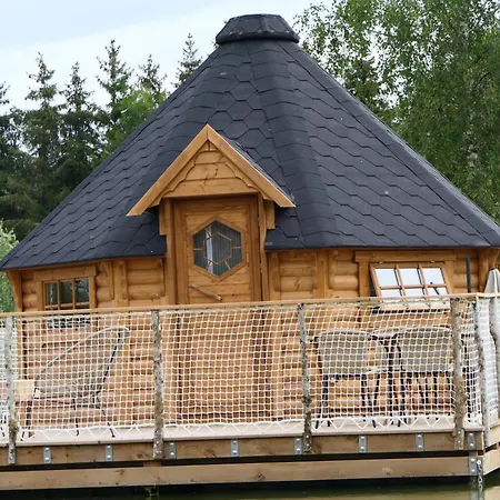 בקתה Les Flottantes