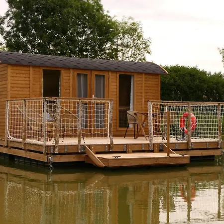 Les Flottantes Chalet Givrauval