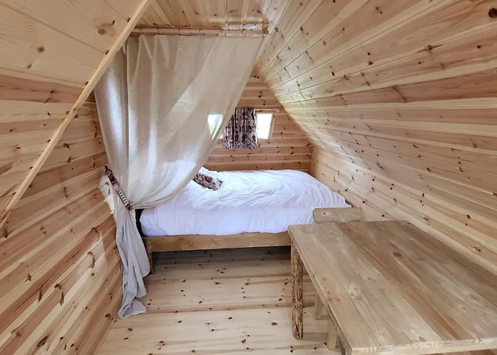 Les Flottantes Шале