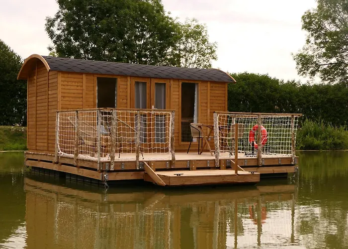 Les Flottantes Шале Givrauval