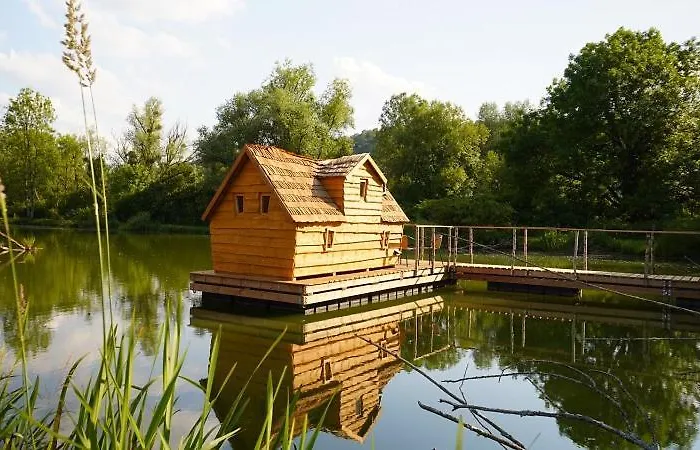 Шале Les Flottantes